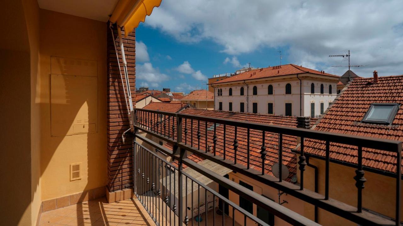 Apartament Dei Mille 31 B Albenga Zewnętrze zdjęcie